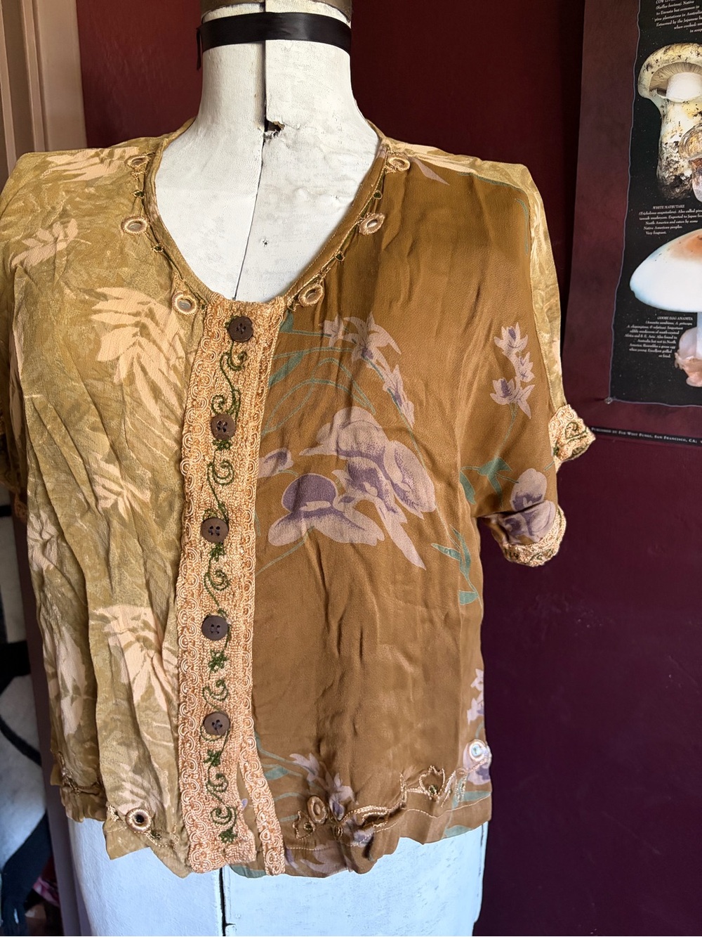 Mustard Floral Button-Front Short Sleeve Blouse